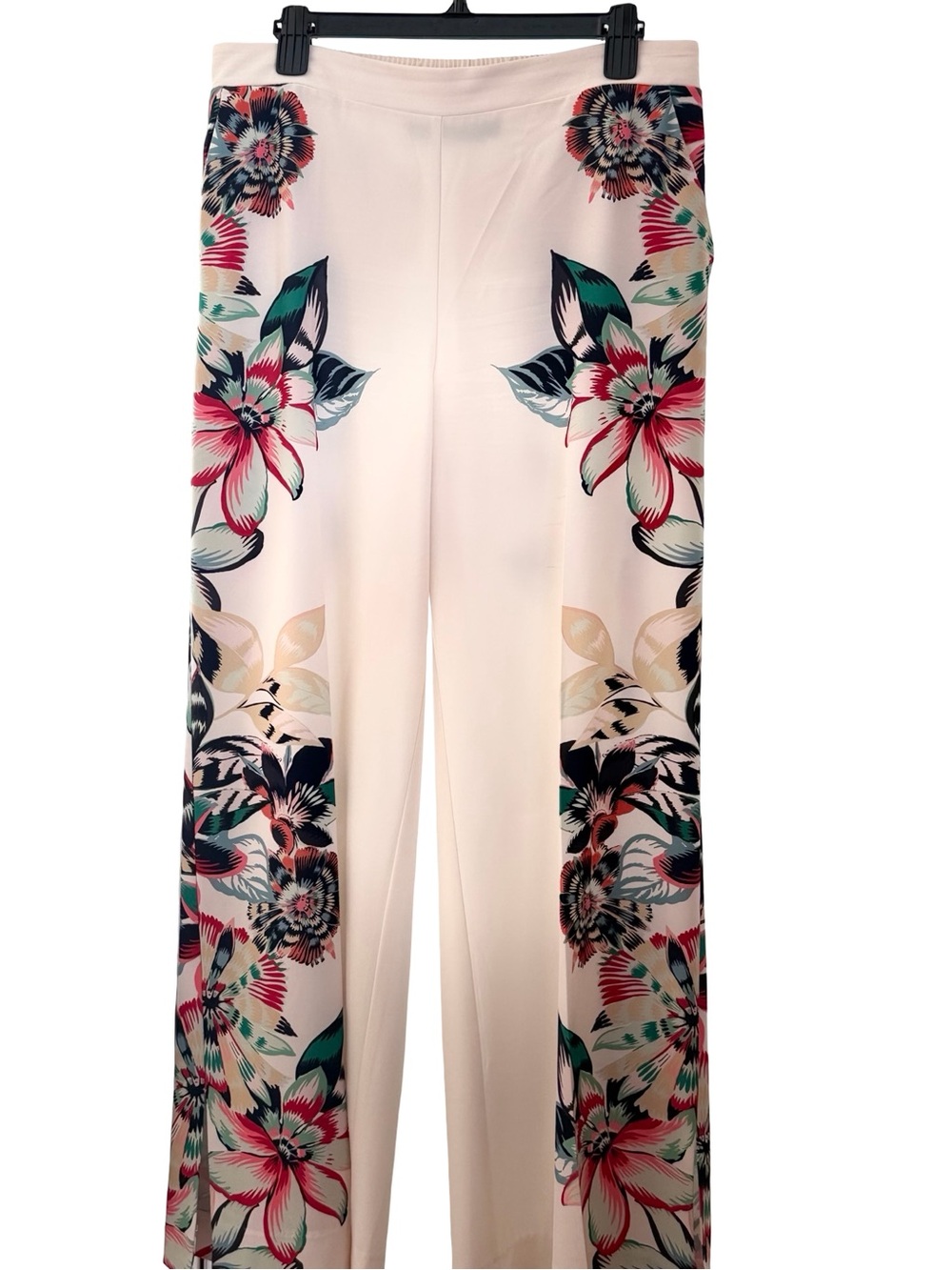 Wide-Leg Floral Print Pants in Cream